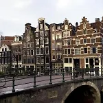 Hotel The Highlander