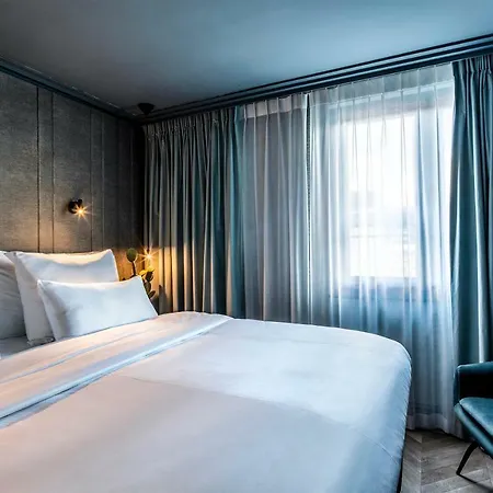 The Highlander 4* Amsterdam
