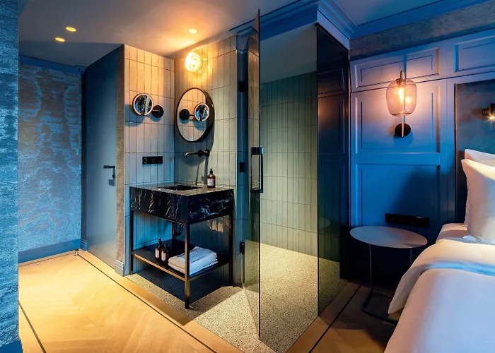 The Highlander Hotel Amsterdam