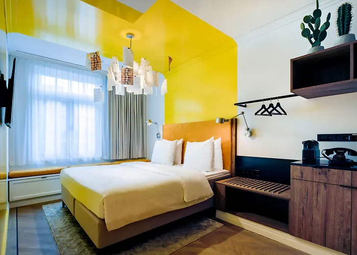 Hotel The Highlander 4*