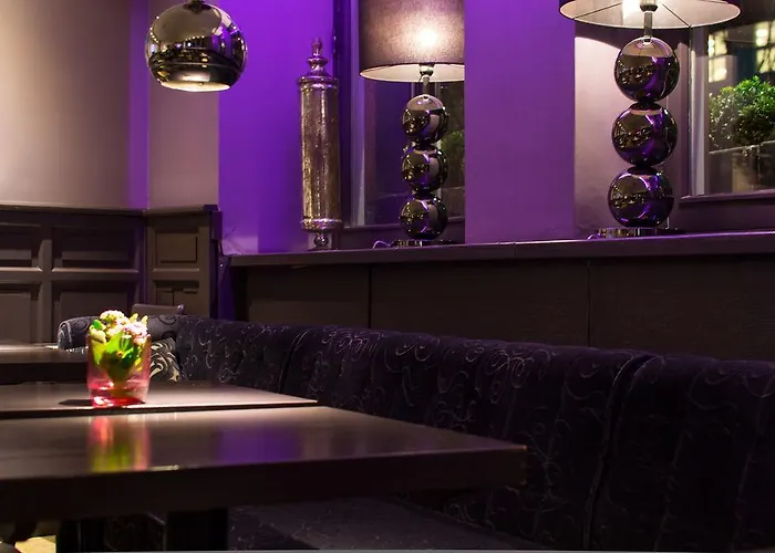 The Highlander Hotel