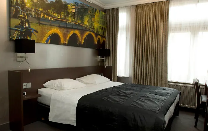 Hotel The Highlander 4*