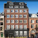 The Highlander Hotel