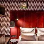 The Highlander Hotel Amsterdam