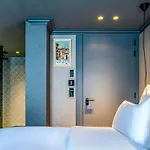 The Highlander Hotel